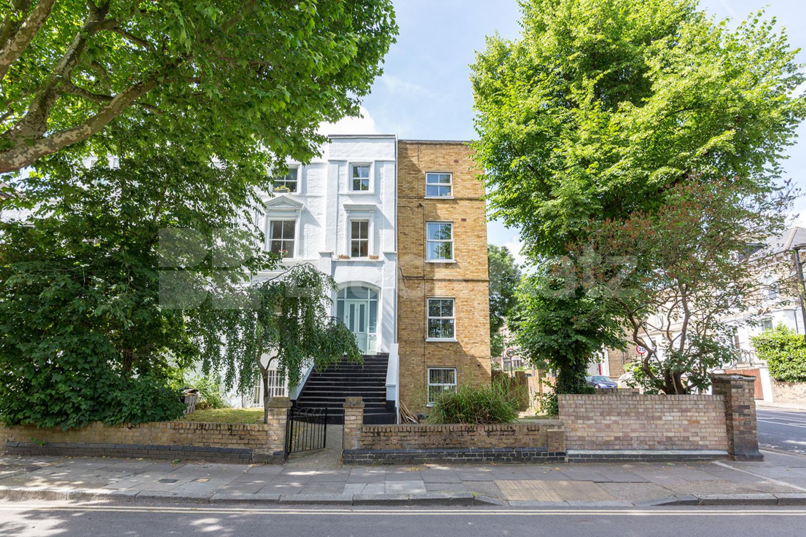 modern 1 bedroom property with access to communal gardens Hillmarton Road, Islington / Caledonian Road